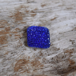 
            
                Load image into Gallery viewer, ROYAL BLUE BROOCH
            
        
